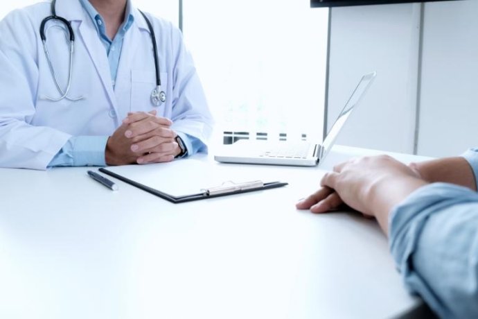 IA e confiança: o que continua a ser exclusivamente humano na relação entre médico e doente?