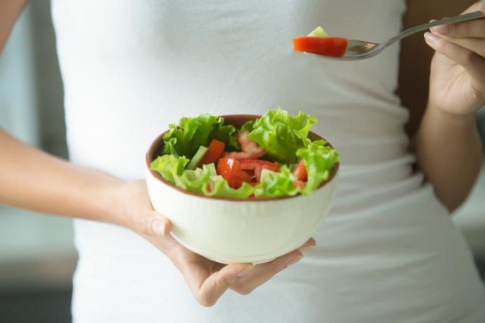 Jejum e cancro da mama: o que mostra realmente a evidência?