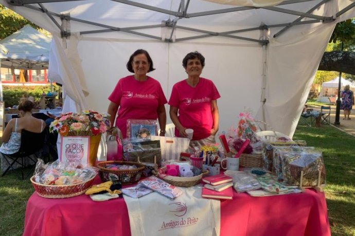 Associação Amigas do Peito na Feira da Luz