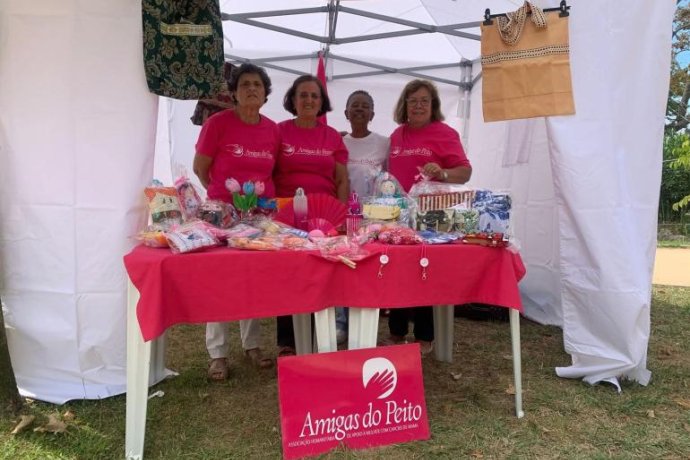 Associação Amigas do Peito na Feira da Luz